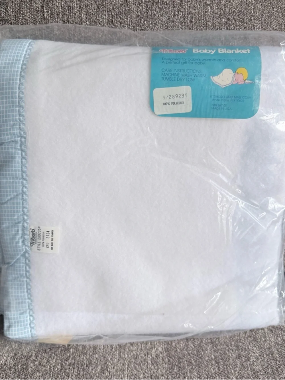 Vintage new Triboro baby blanket 36 X 45